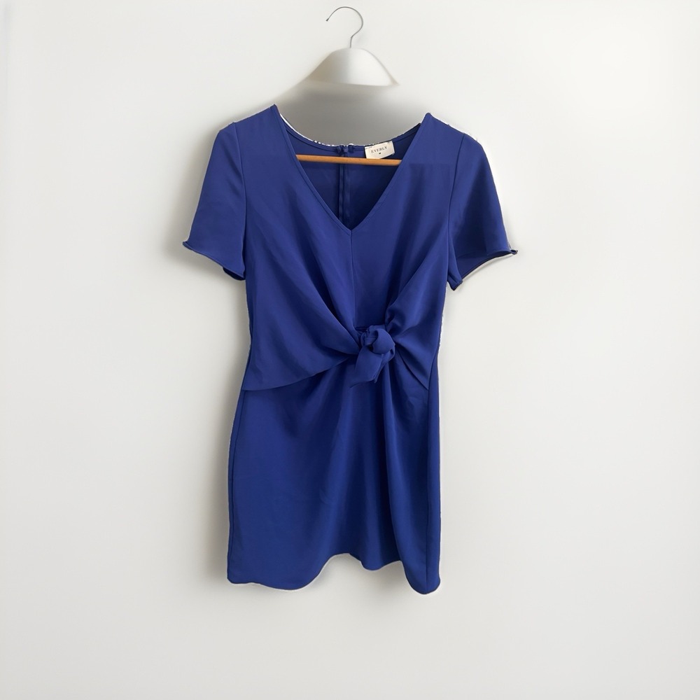 Everly Dress Front Knot Tie Short Sleeve Women's‎ Small Blue Easter Spring